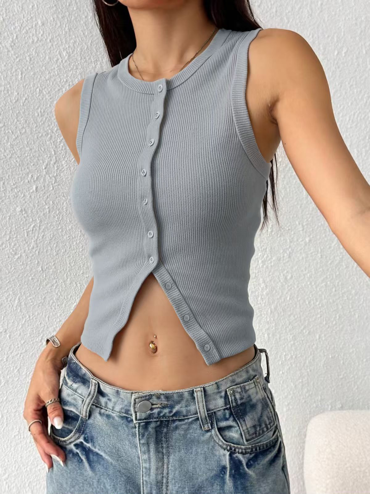 بلوزة نسائية بدون أكمام من قما - مراجعة Tank Top Ribbed وسعره